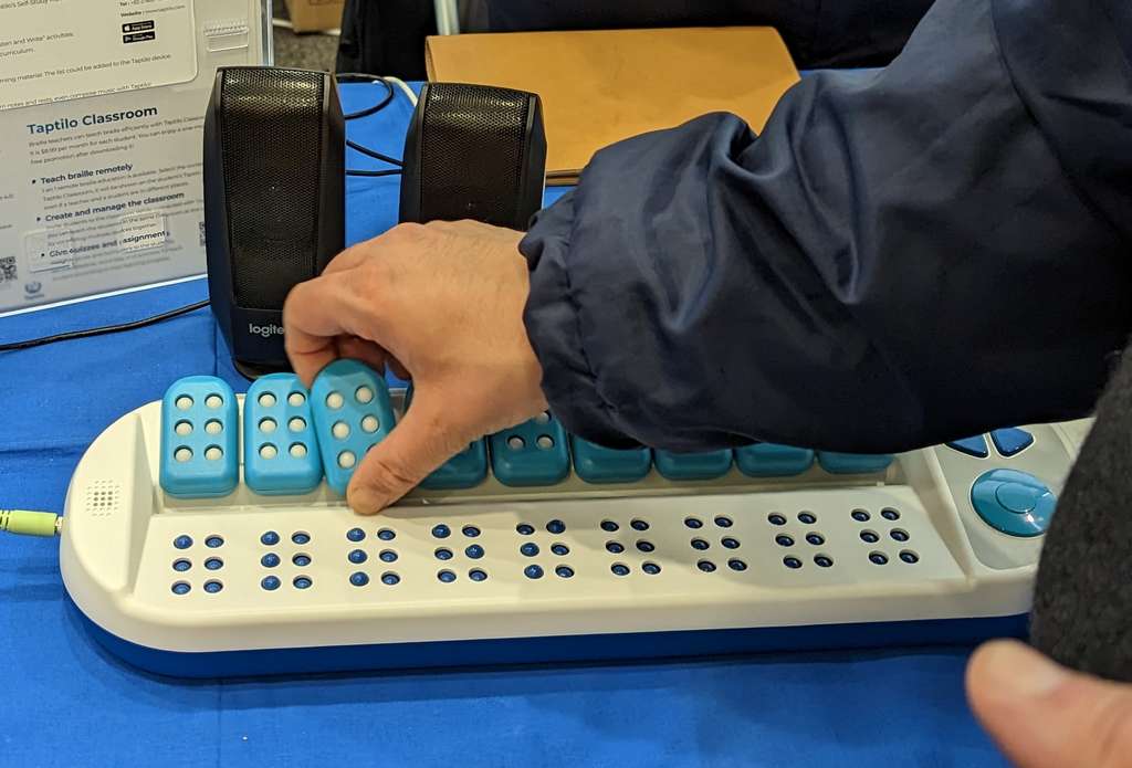 outil d'apprentissage du Braille Taptilo